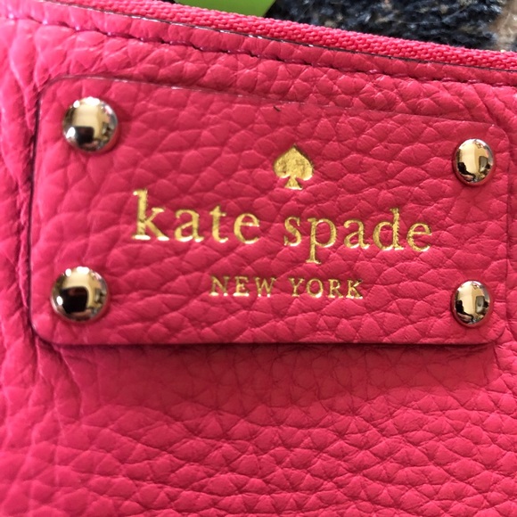 Kate Spade Zippered Chrissy Wristlet - Picture 3 of 4